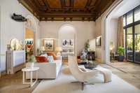 living - Piso de 409m² con 264m² terraza en venta en Eixample Derecho - gallery thumbnail - 8