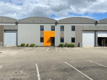 logistics - Entrepôt / Bureaux À Louer - featured