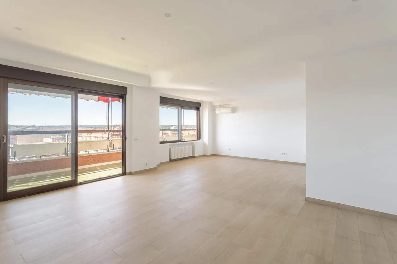 living - 183m² apartment for sale in Argüelles, Madrid - gallery - 2