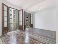 living - Piso de 91m² en venta en Eixample Derecho, Barcelona - gallery thumbnail - 2
