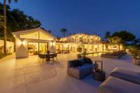 living - 734m² house / villa with 492m² terrace for sale in Golden Mile - gallery thumbnail - 10