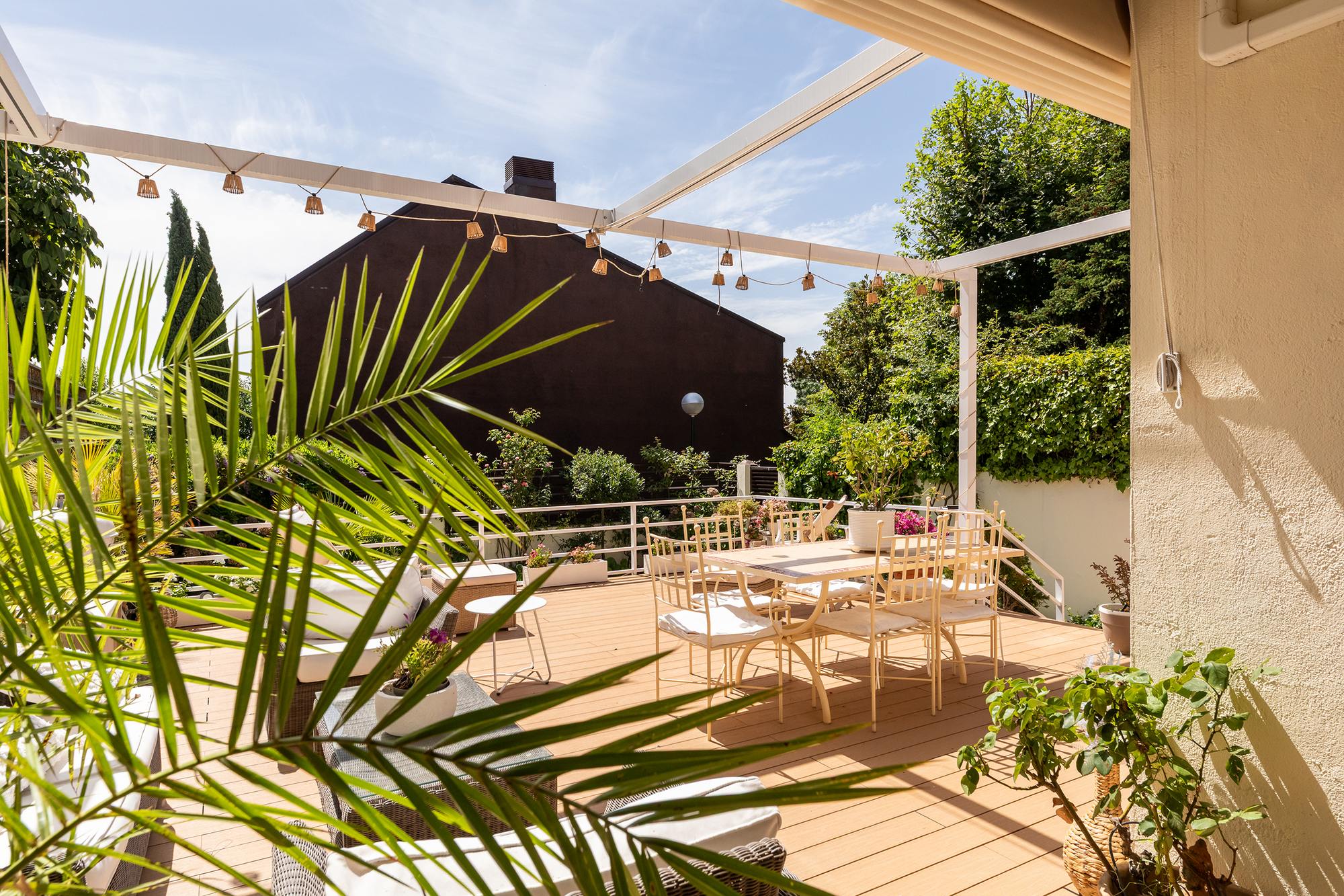 living - 350m² house / villa with 50m² garden for sale in Majadahonda - gallery thumbnail - 6