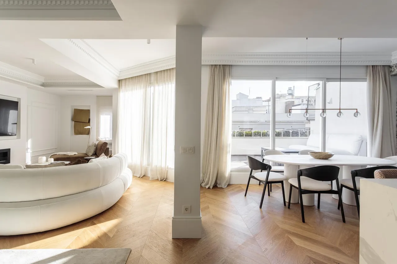 living - Piso de 260m² en venta en Castellana, Madrid - gallery - 8