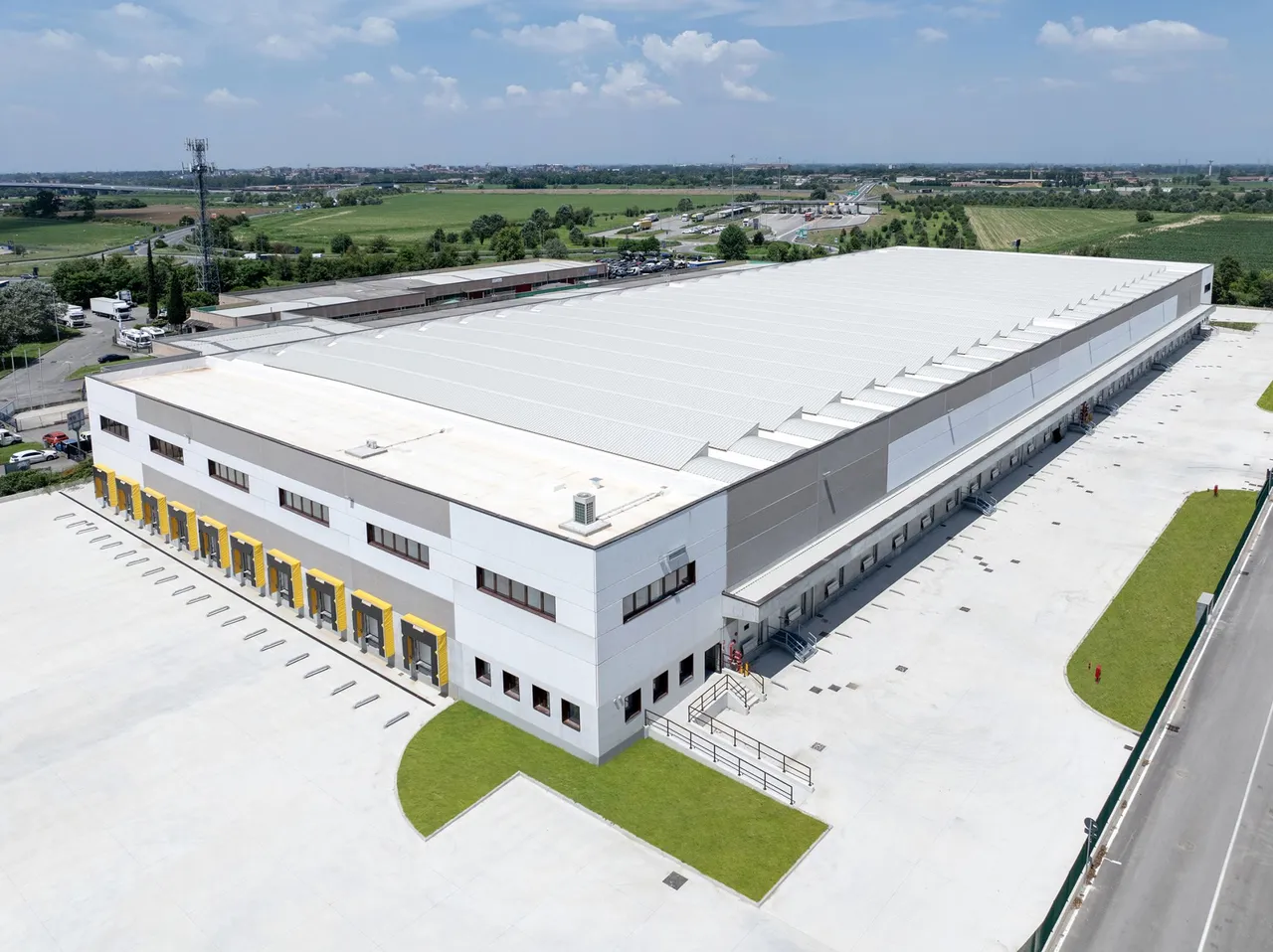 logistics - West Lodi - Logistics - Dils - gallery - 1