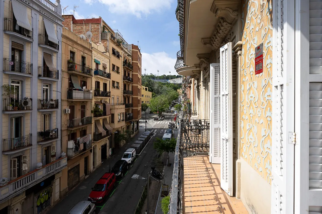 living - Piso de 101m² en venta en Poble Sec, Barcelona - gallery - 4