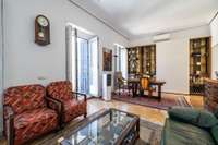 living - Piso de 81m² en venta en Malasaña, Madrid - gallery thumbnail - 6