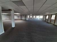 office - Bureaux À Louer - gallery thumbnail - 7
