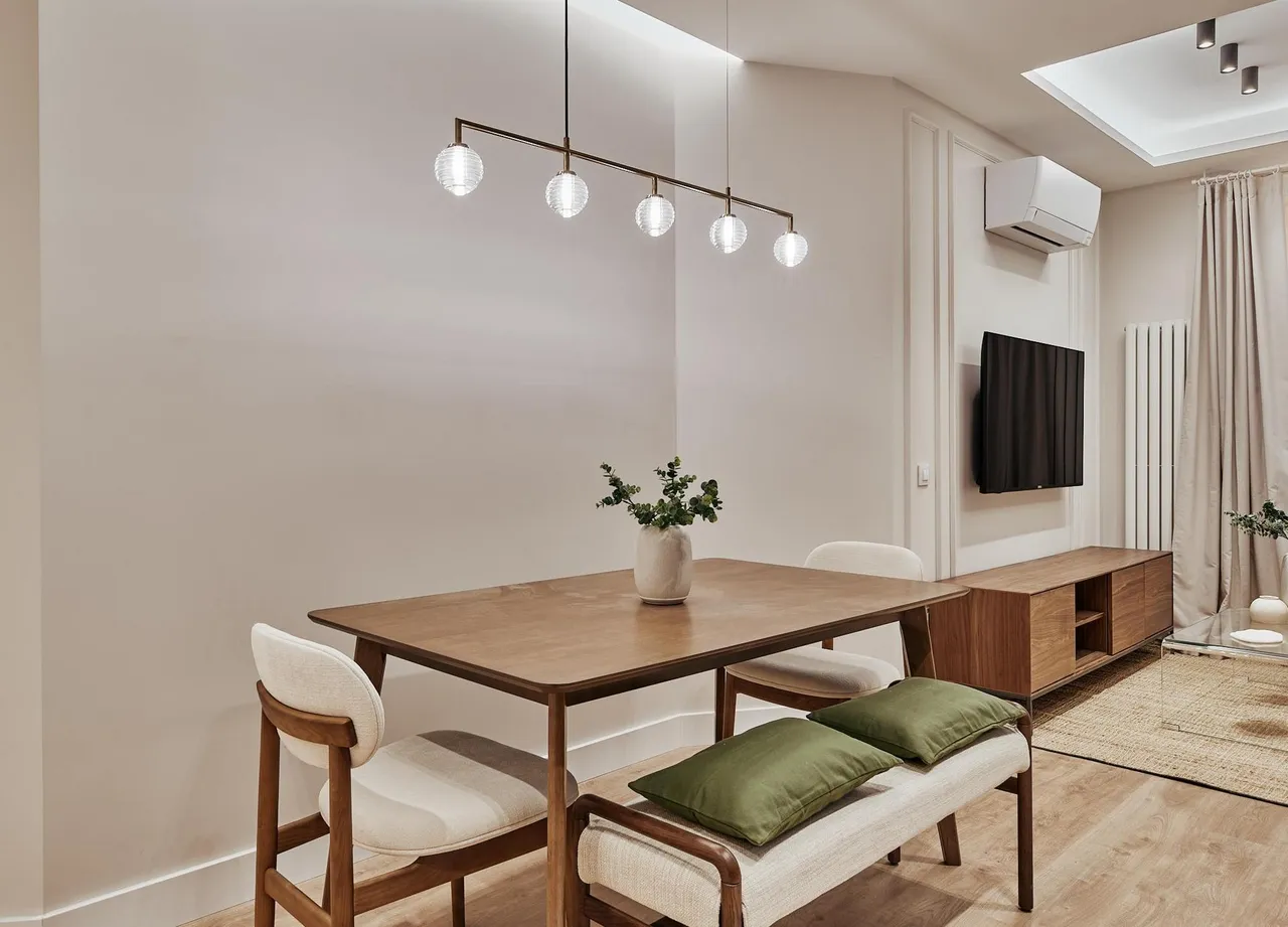 living - 71m² apartment with 10m² terrace for sale in Almagro - gallery - 4