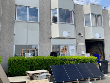 logistics - Activités / Bureaux À Louer - featured