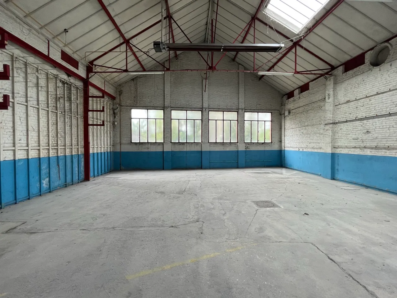 logistics - Local d’activités À Louer - gallery - 5