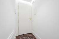 living - 150m² apartment for rent in Castellana, Madrid - gallery thumbnail - 2