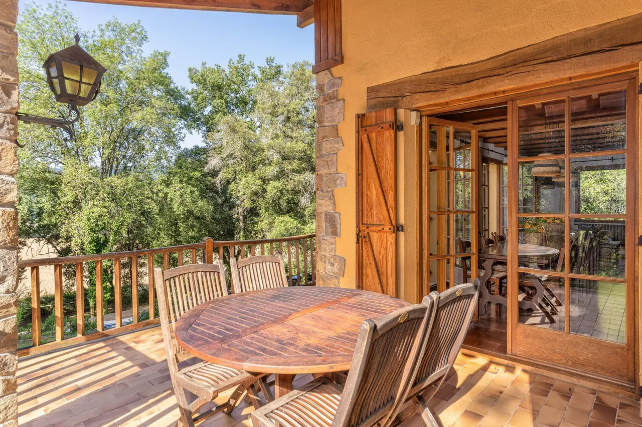 living - 454m² country house for sale in La Garrotxa, Girona - gallery - 10