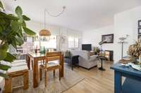 living - 66m² apartment for rent in Eixample Right, Barcelona - gallery thumbnail - 2