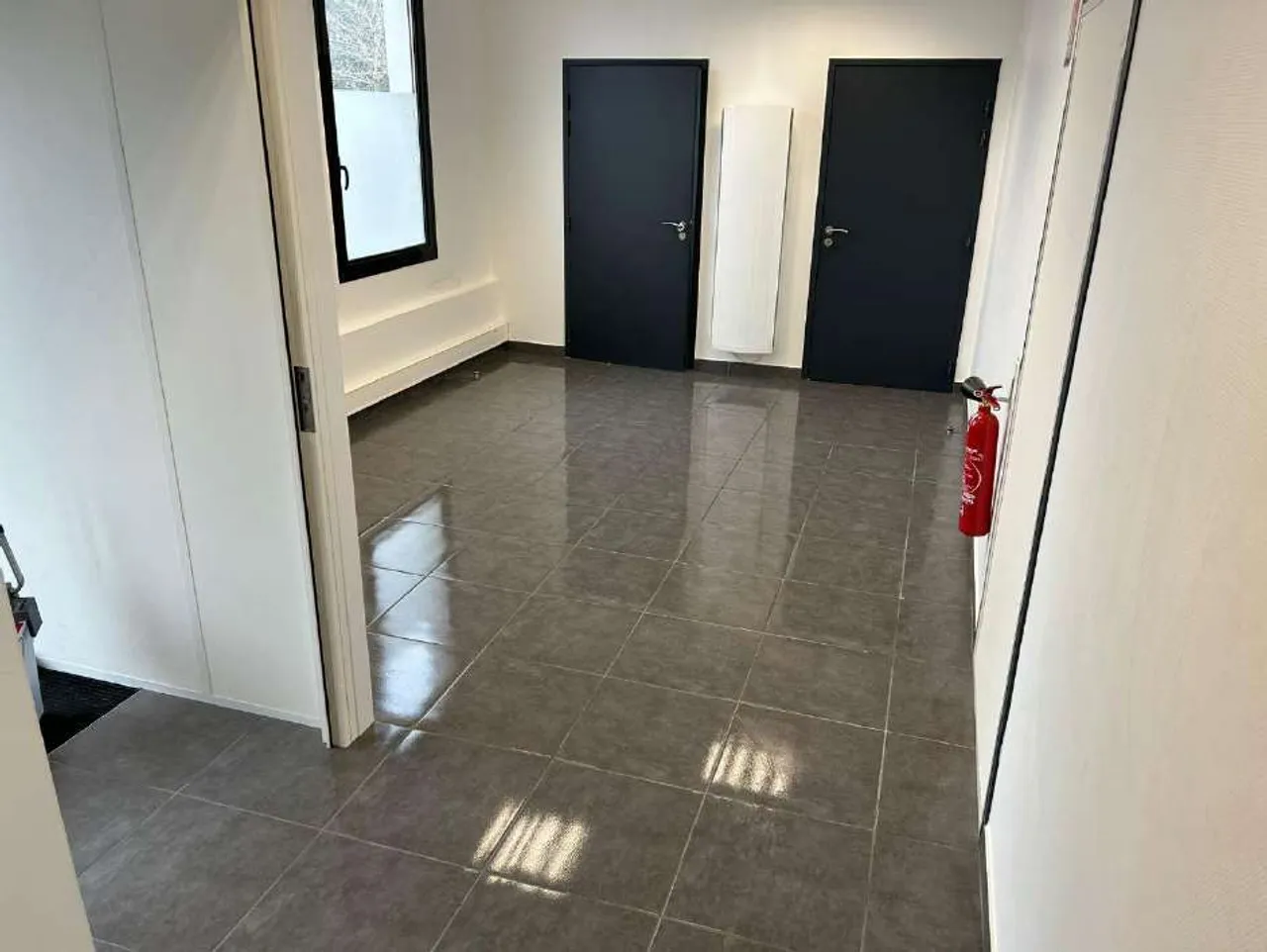 logistics - Activités / Bureaux À Louer - gallery - 5