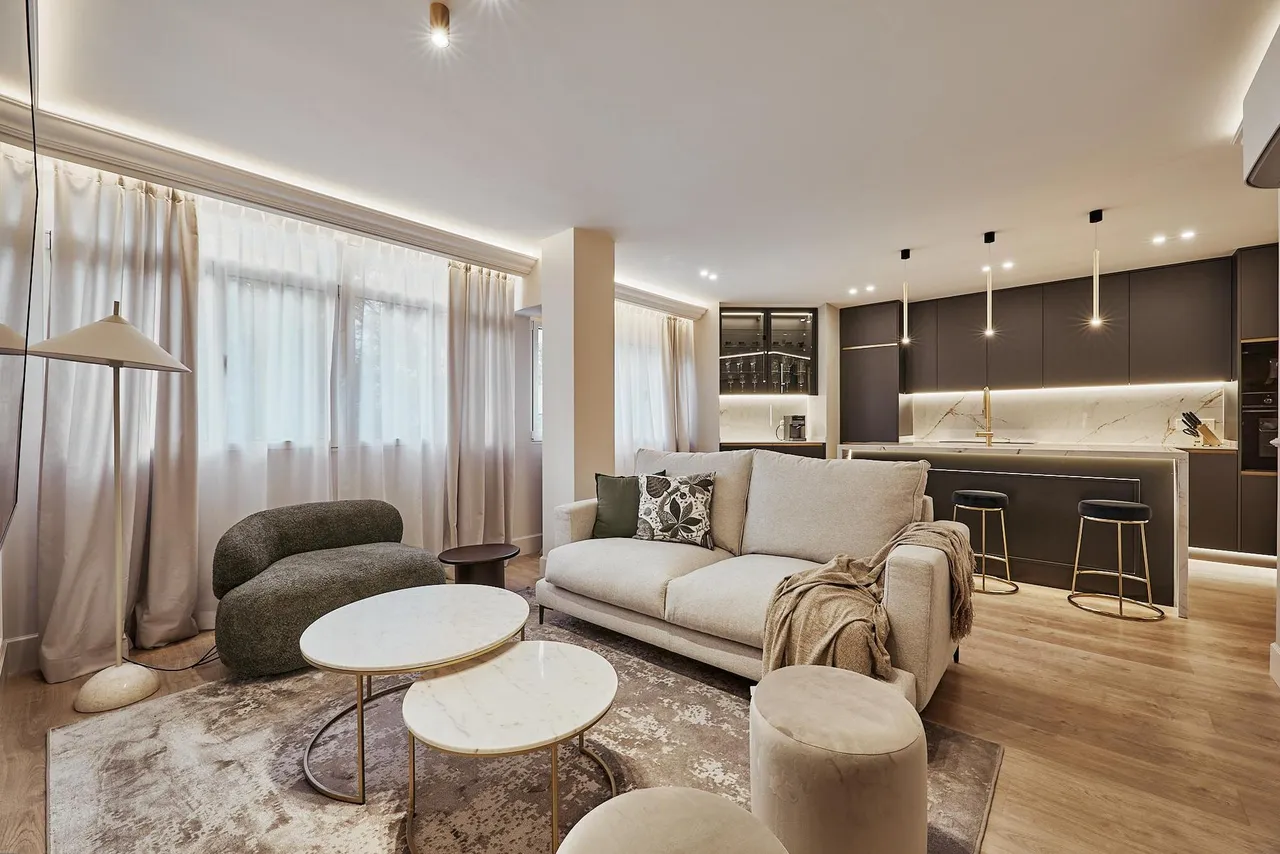living - 150m² apartment for sale in Goya, Madrid - gallery - 5