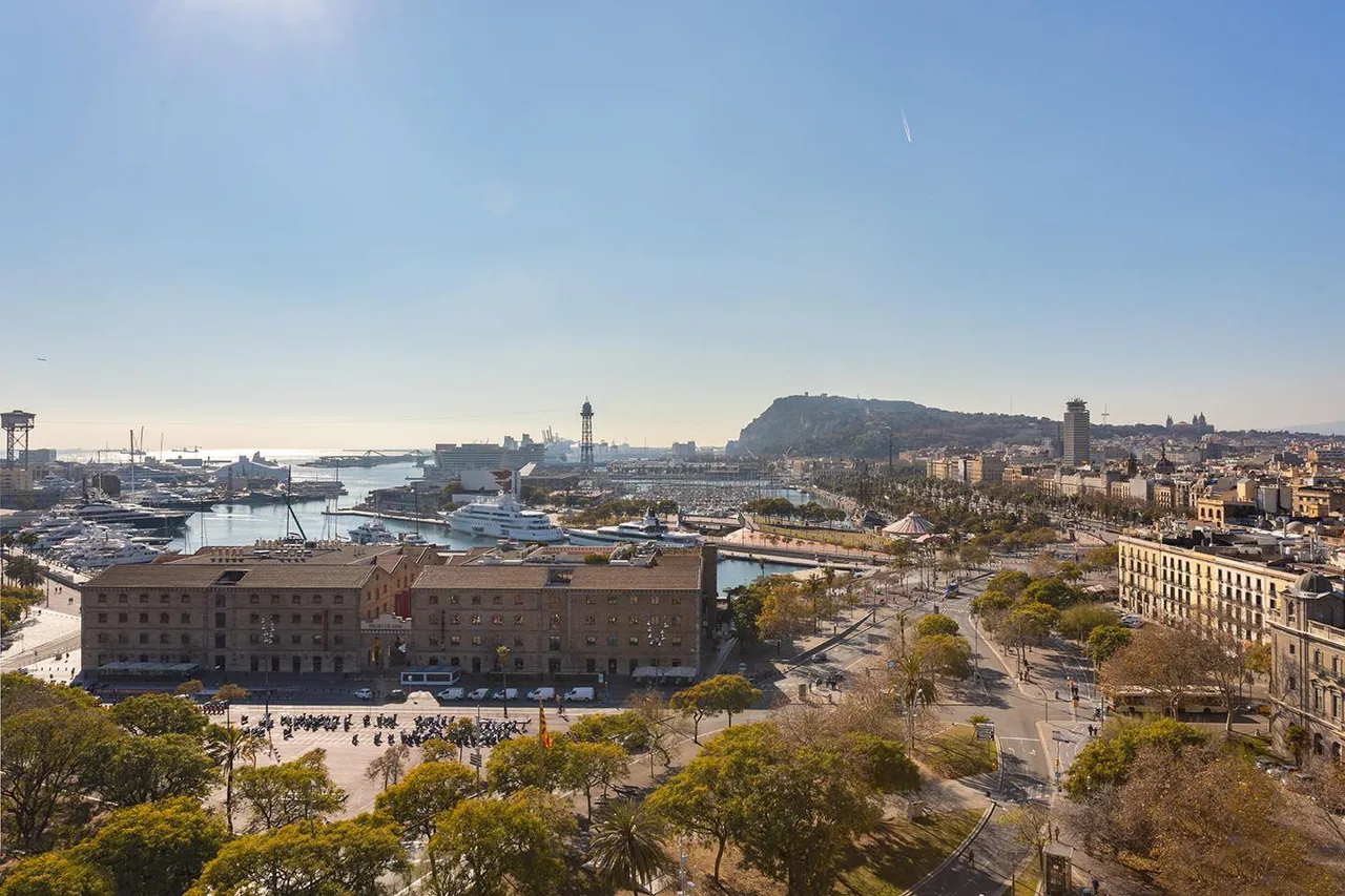 living - 309m² penthouse with 115m² terrace for sale in El Born - gallery - 9
