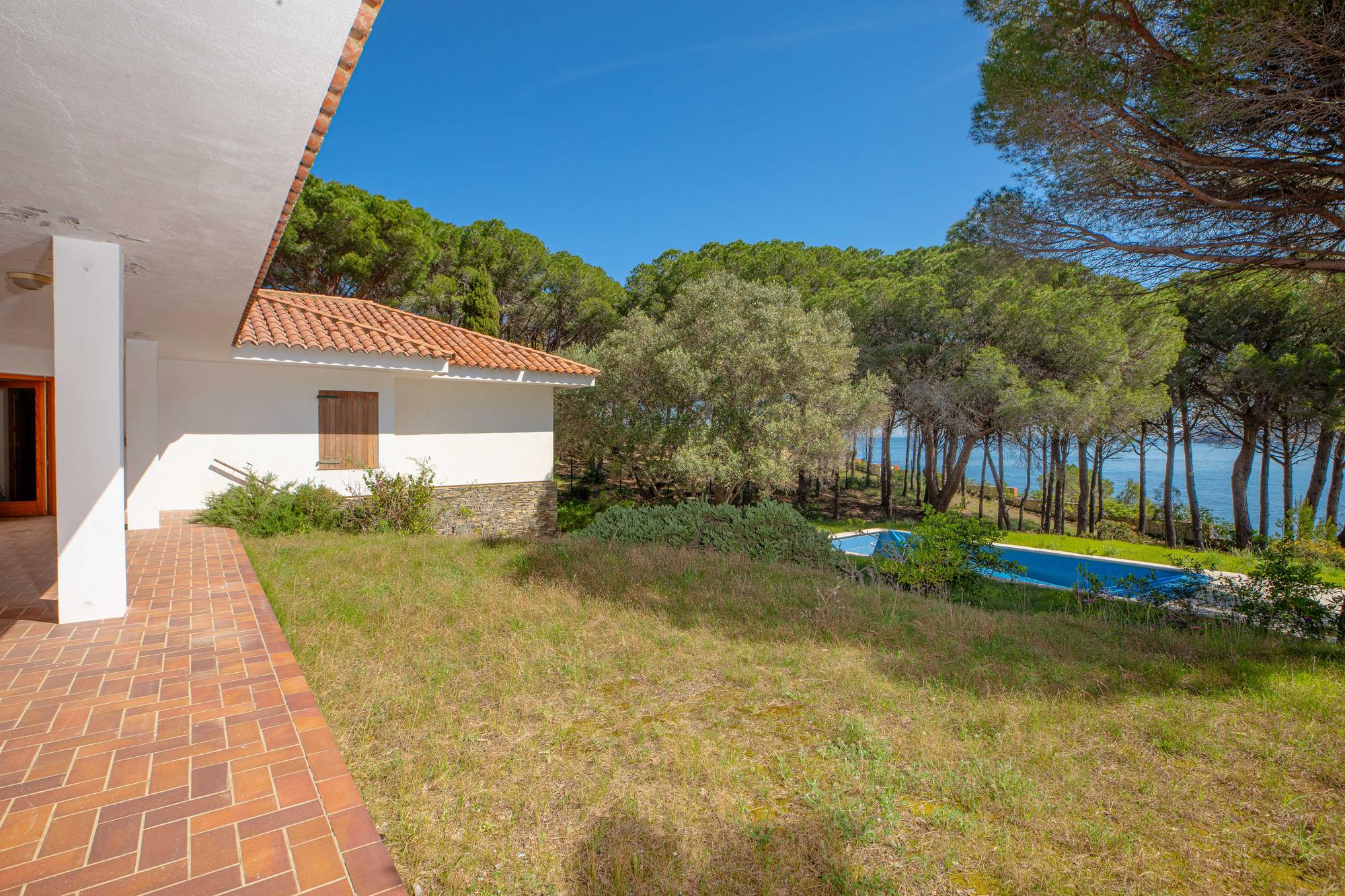 living - 490m² house / villa for sale in El Port de la Selva - gallery - 9
