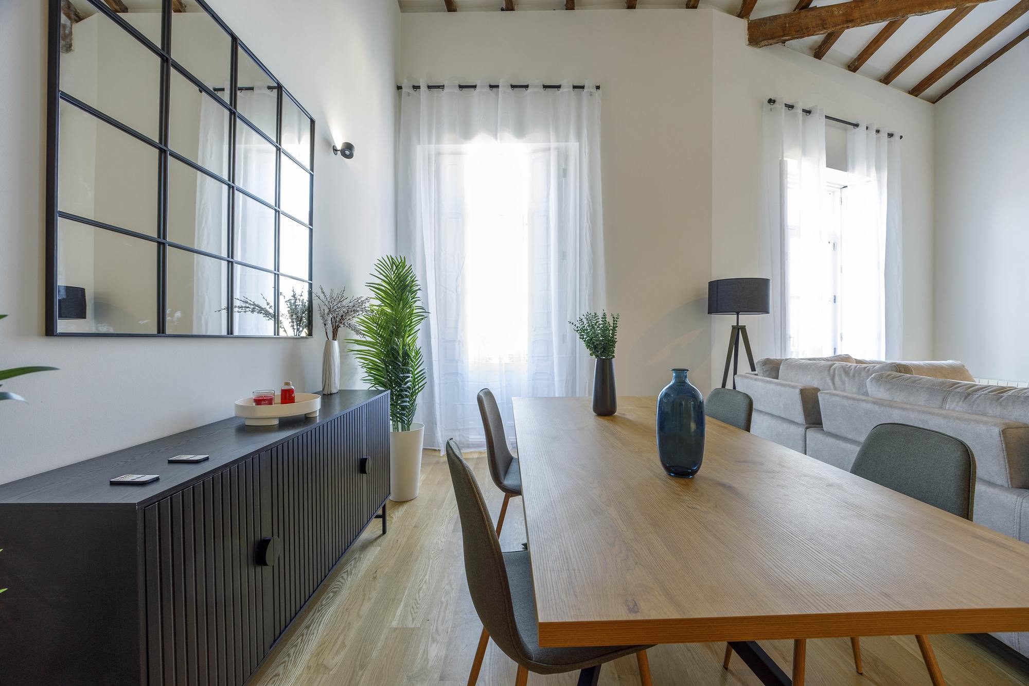 living - Piso de 190m² con 14m² terraza en alquiler en El Carmen - gallery thumbnail - 10