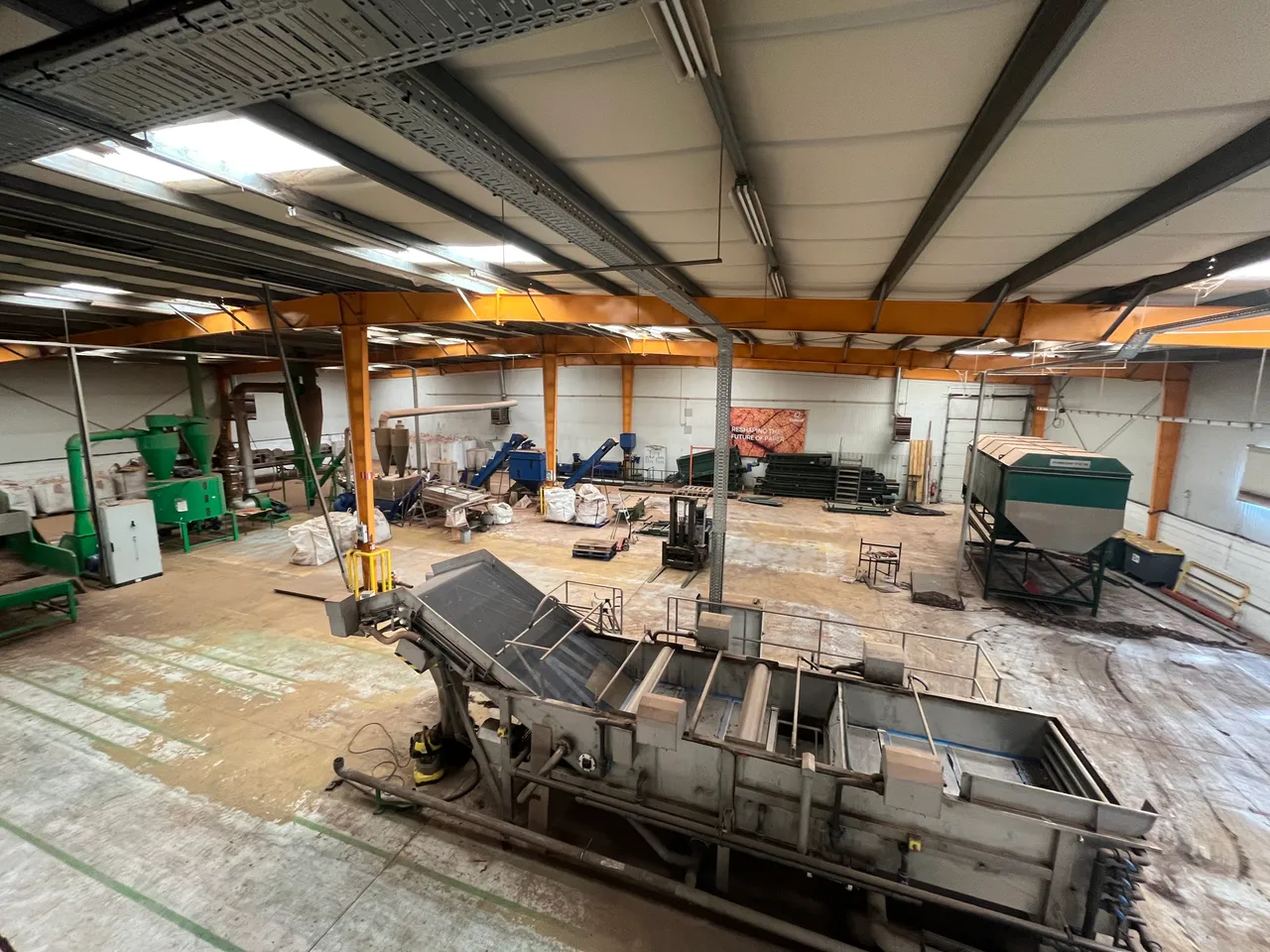 logistics - Light Industrial Premises / Offices For Rent - gallery - 2