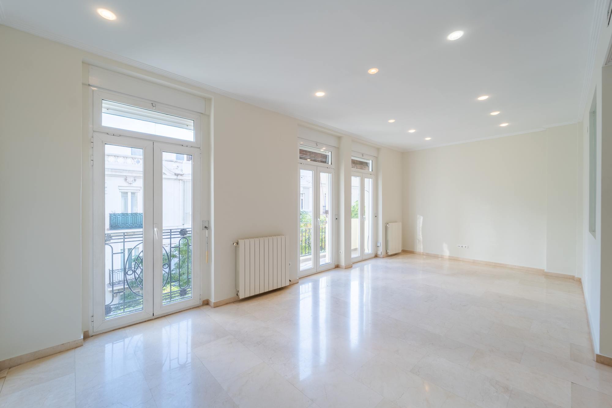 living - Piso de 113m² en alquiler en El Pla del Remei, Valencia - gallery thumbnail - 4
