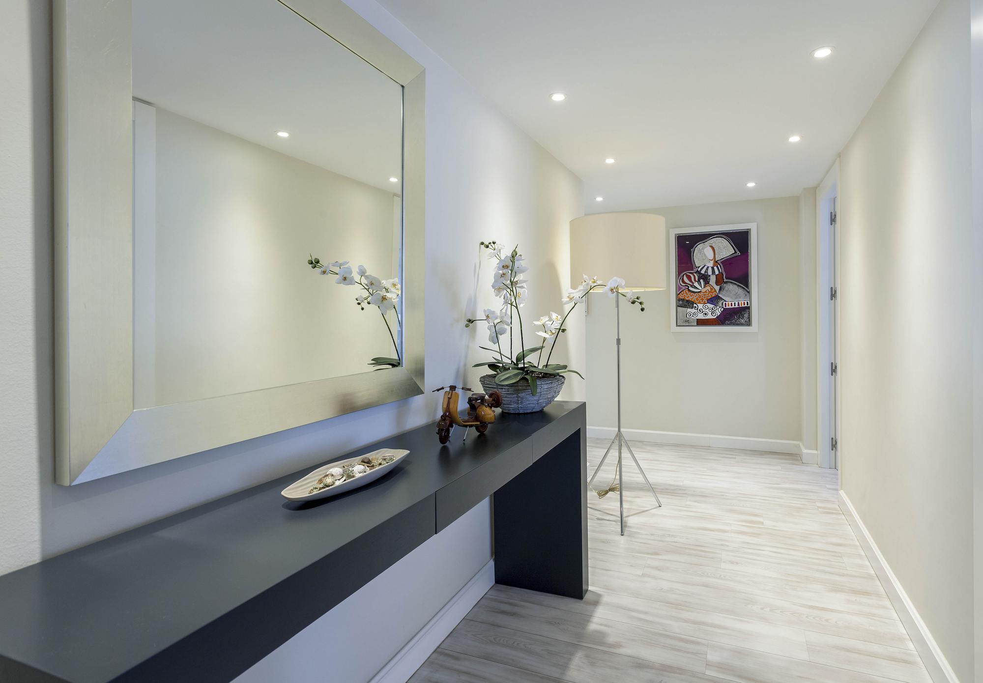 living - Piso de 259m² en alquiler en Extramurs, Valencia - gallery thumbnail - 2