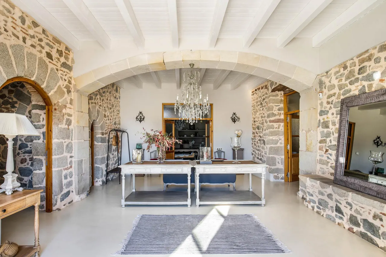 living - Masía de 689m² en venta en Tiana, Maresme - gallery - 9