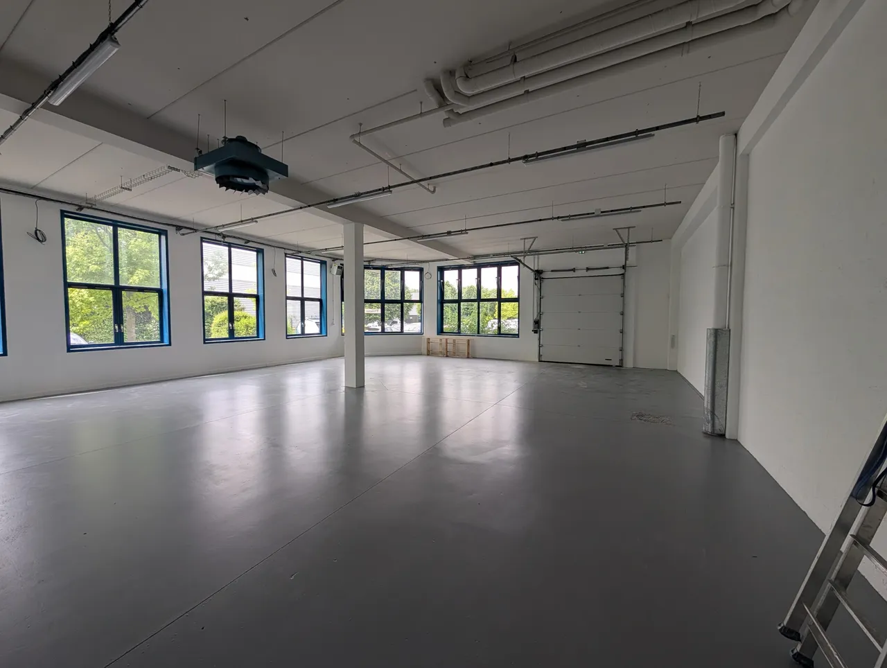 logistics - Activity Facility For Rent - gallery - 2