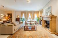 living - 288m² apartment for sale in Sant Francesc, Valencia - gallery thumbnail - 2