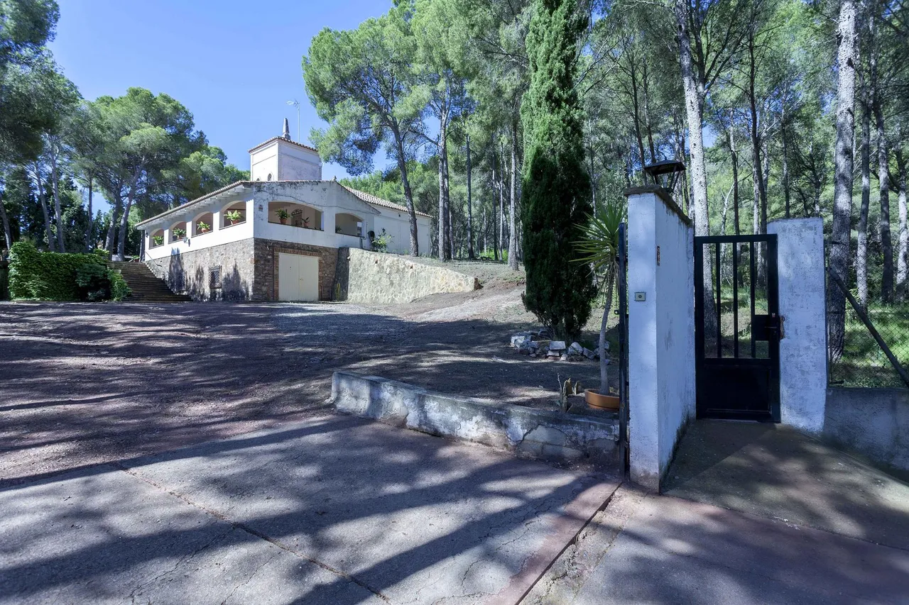 living - 367m² house / villa for sale in Bétera, Valencia - gallery - 4
