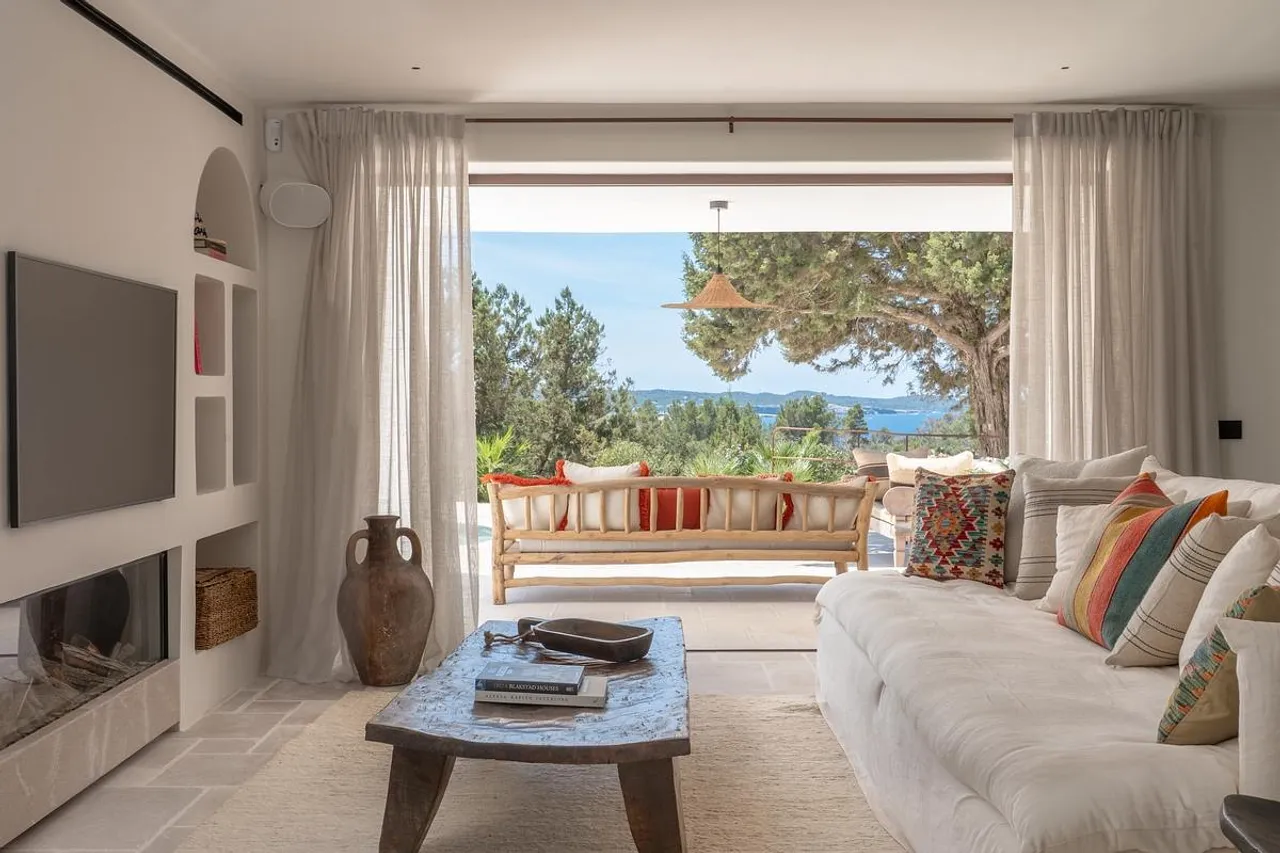living - Casa / villa de 330m² en venta en San Antonio - gallery - 3