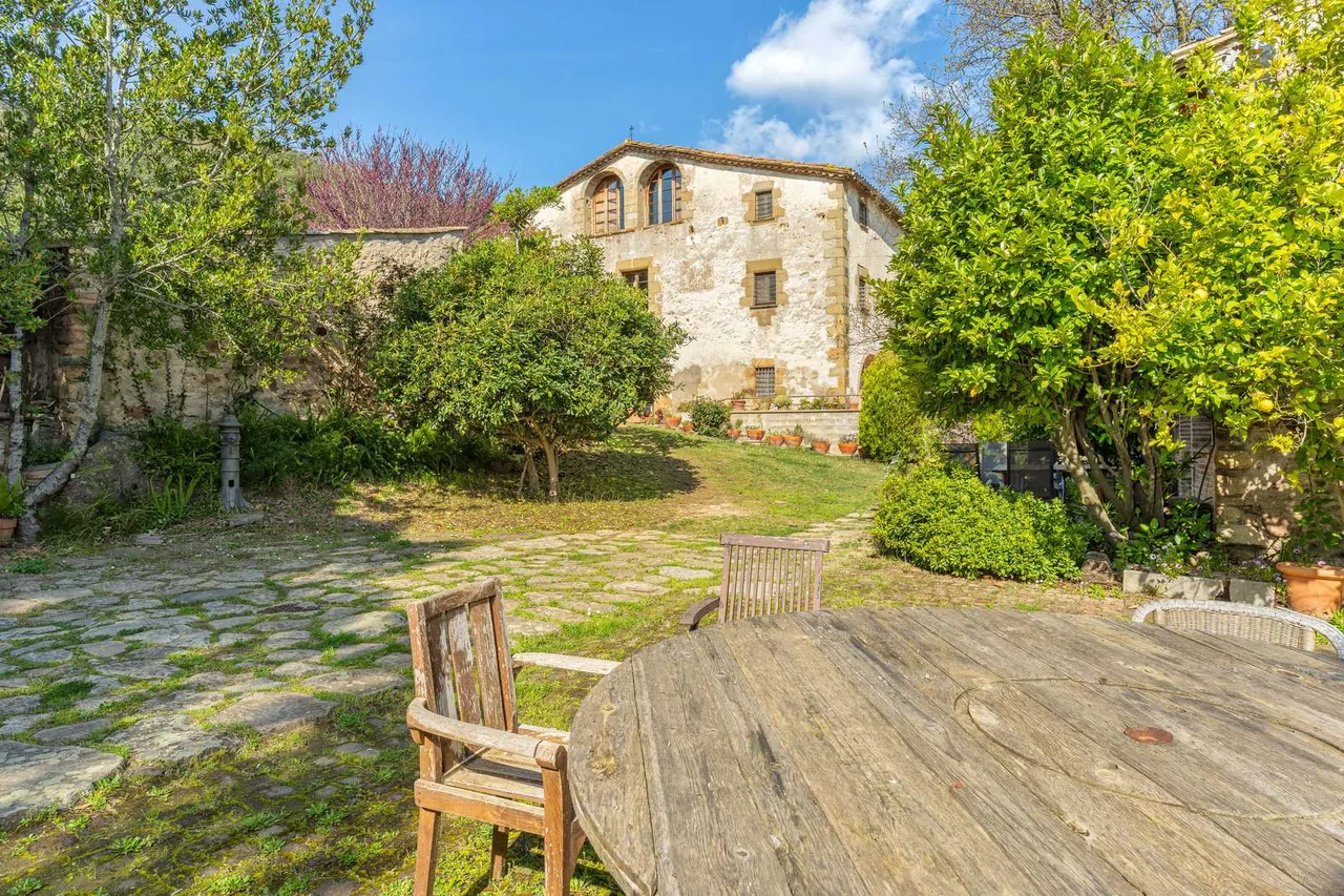 living - 974m² country house for sale in La Selva, Girona - gallery - 7