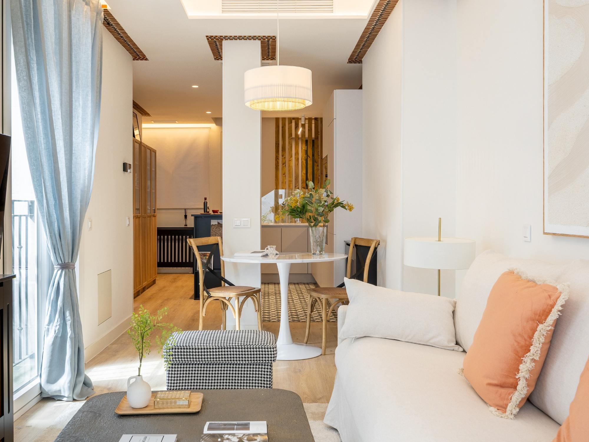 living - Piso de 93m² en alquiler en Embajadores, Madrid - gallery - 7