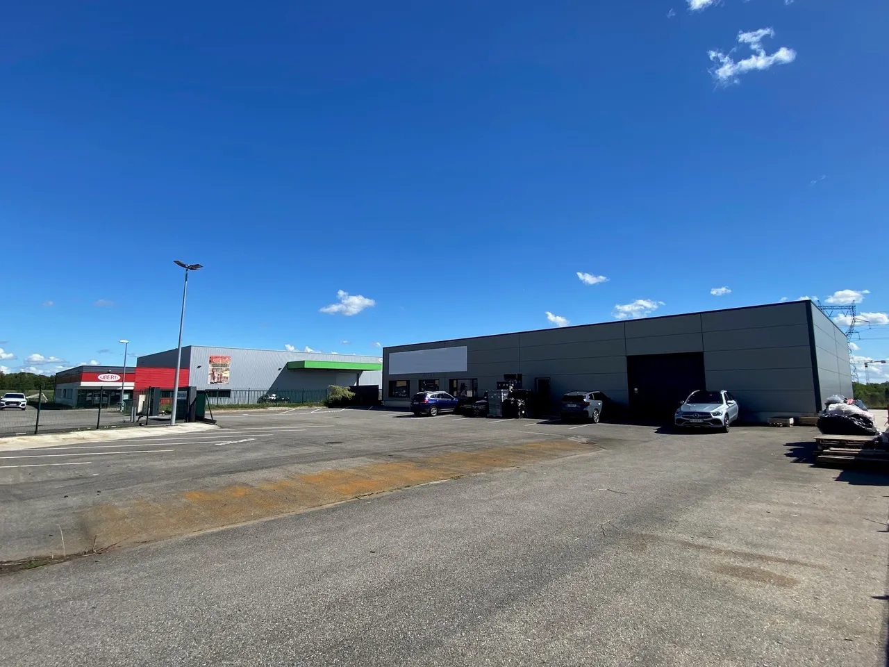logistics - Activités / Bureaux À Louer - gallery - 2