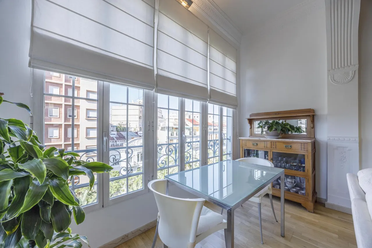 living - Piso de 202m² en venta en Gran Vía, Valencia - gallery - 5