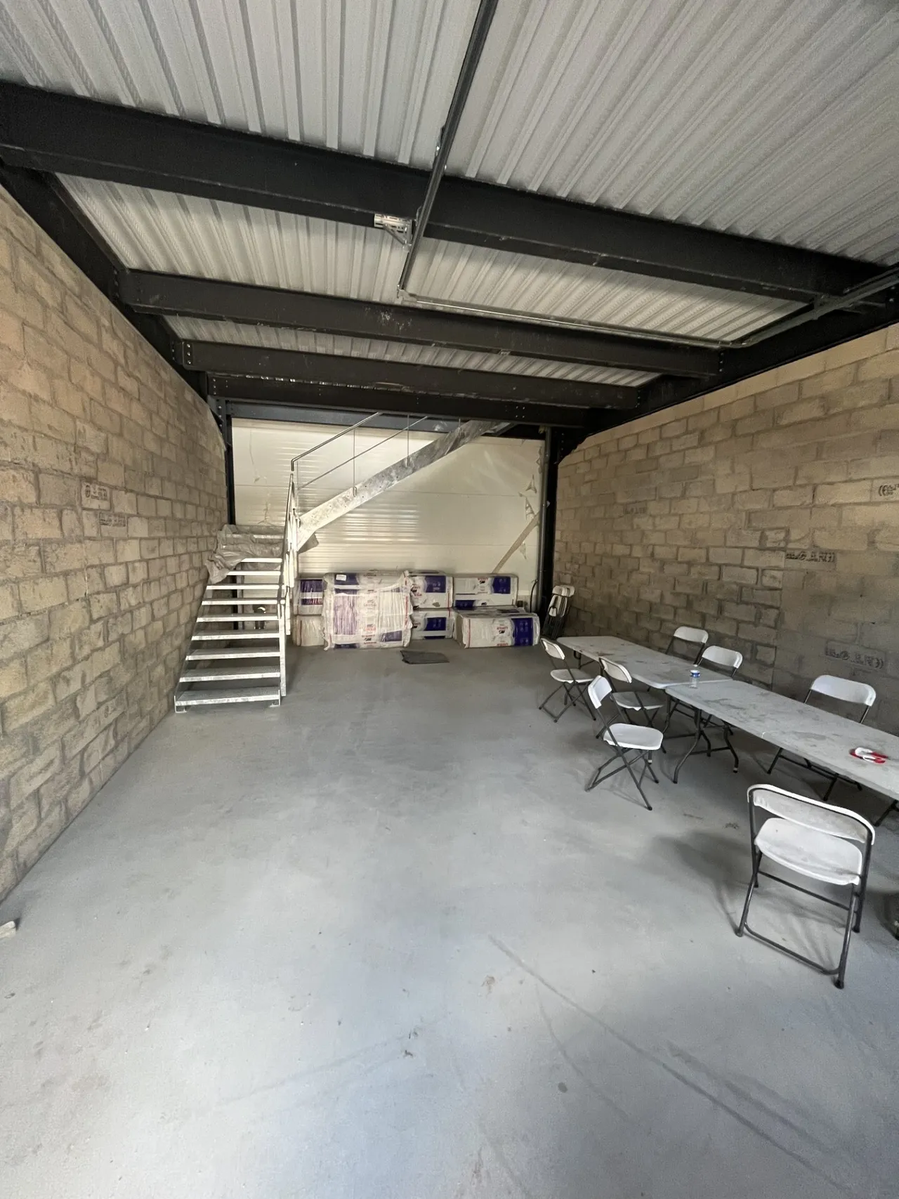 logistics - Light Industrial Premises / Offices For Rent - gallery - 5