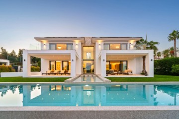 living - 581m² house / villa with 110m² terrace for sale in Benahavís - featured