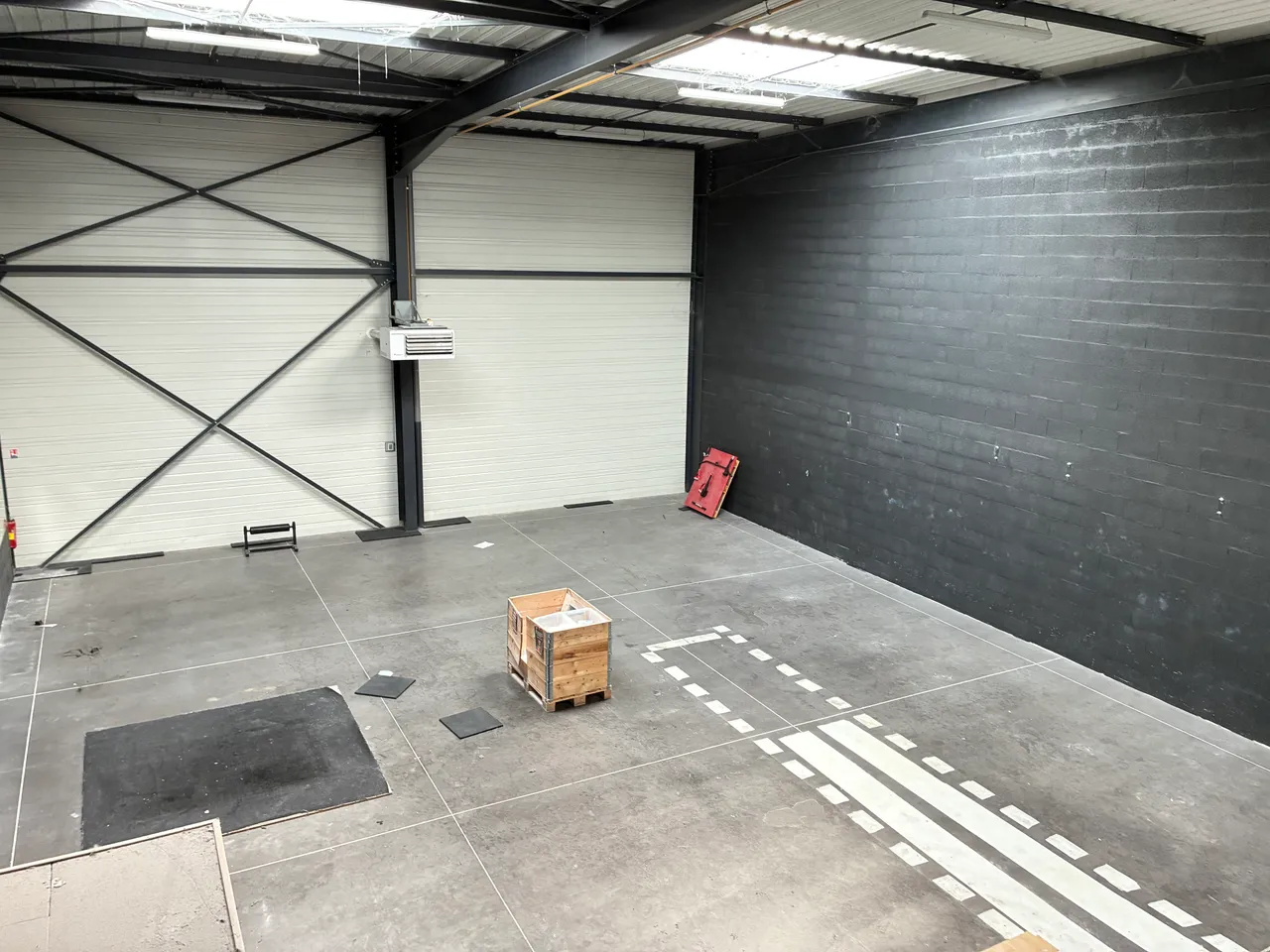 logistics - Activités / Bureaux À Louer - gallery - 3