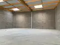 logistics - Activités / Bureaux À Louer - gallery thumbnail - 4