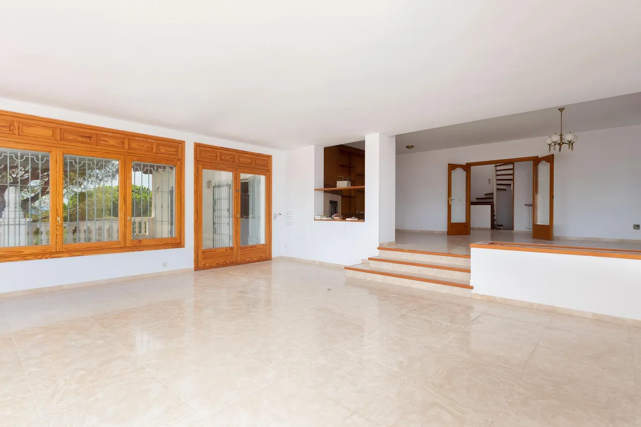 living - Casa / villa de 466m² en venta en Tamariu, Costa Brava - gallery - 9