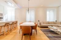 living - 258m² apartment for rent in Recoletos, Madrid - gallery thumbnail - 3