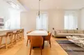 living - Piso de 258m² en alquiler en Recoletos, Madrid - gallery thumbnail - 3