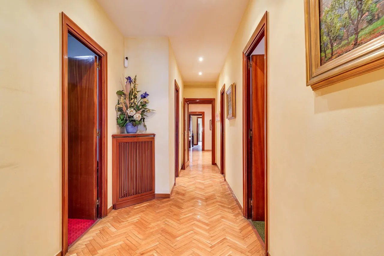 living - Piso de 160m² con 18m² terraza en venta en Eixample Izquierdo - gallery - 6