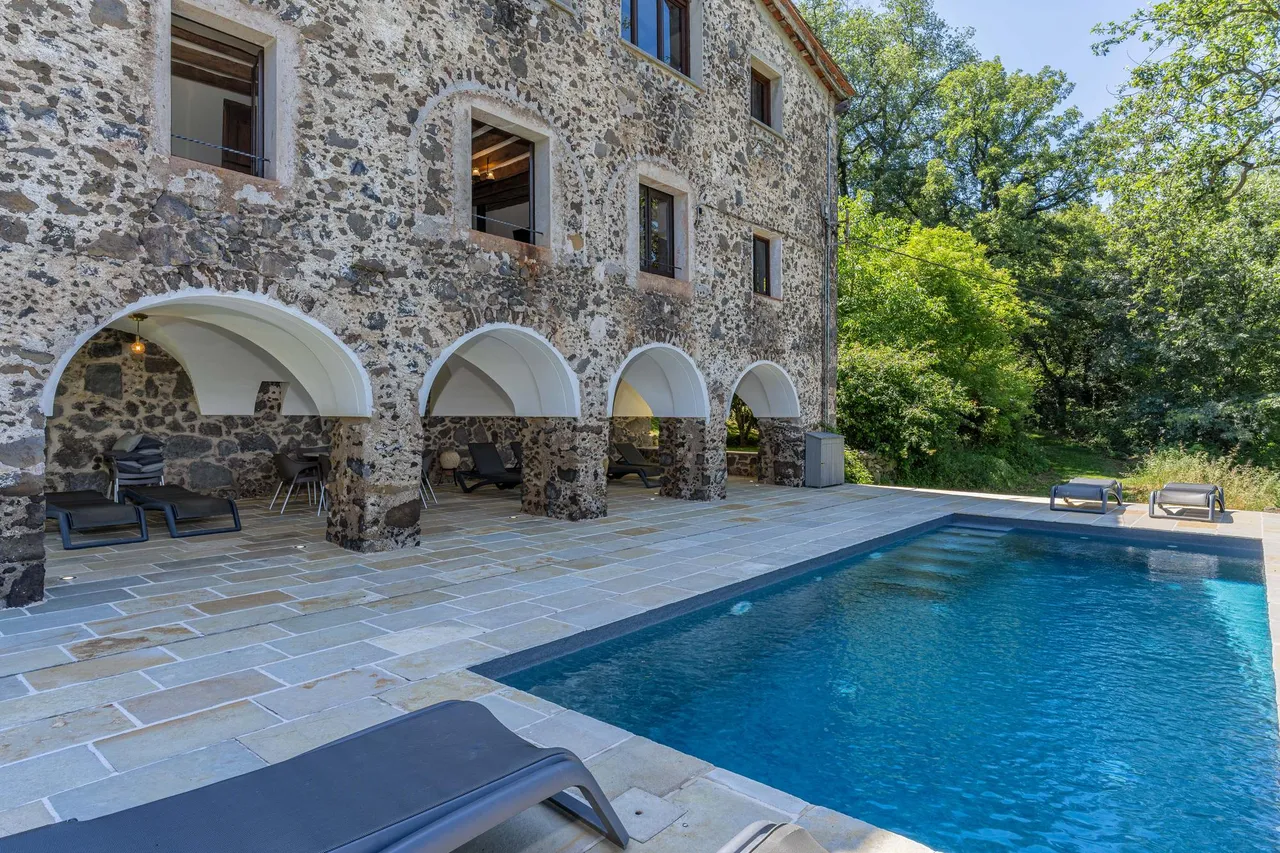living - Casa rural de 685m² en venta en La Garrotxa, Girona - gallery - 4