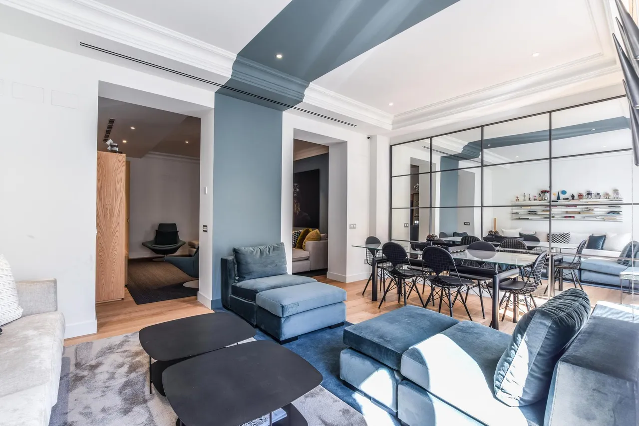 living - Piso de 220m² en alquiler en Chueca - Justicia, Madrid - gallery - 7