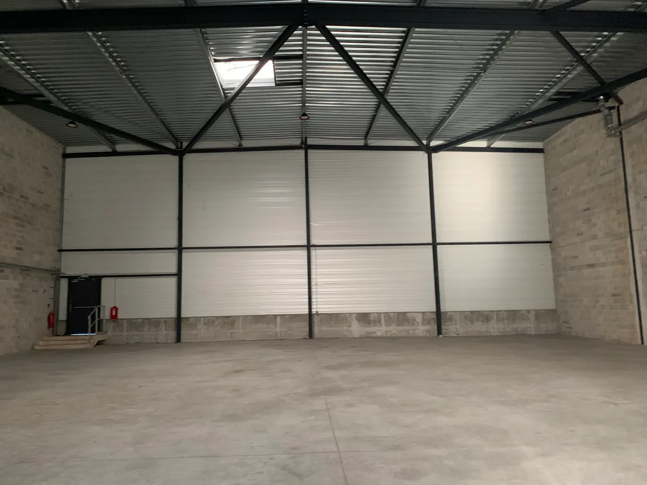 logistics - Entrepôt À Louer - gallery - 4