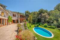 living - 970m² house / villa for sale in Bay of Roses, Costa Brava - gallery thumbnail - 10
