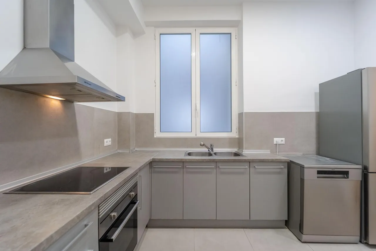 living - Piso de 139m² en alquiler en Gran Vía, Valencia - gallery - 5