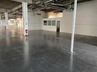 logistics - Activités / Bureaux À Louer - gallery thumbnail - 2