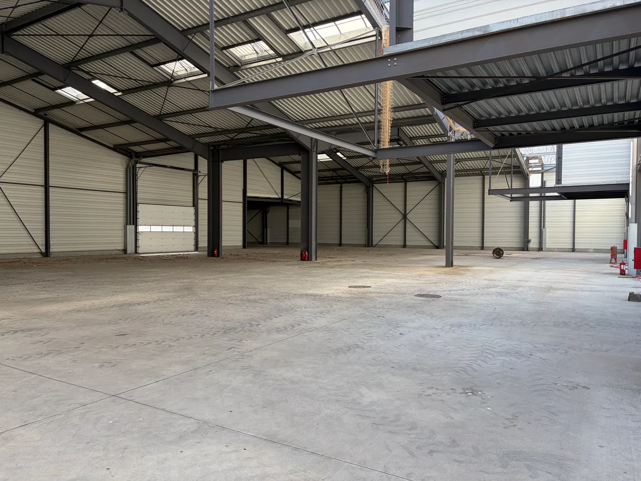 logistics - Activity Facility For Rent - gallery - 3