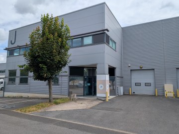 logistics - Activités / Bureaux À Louer - featured